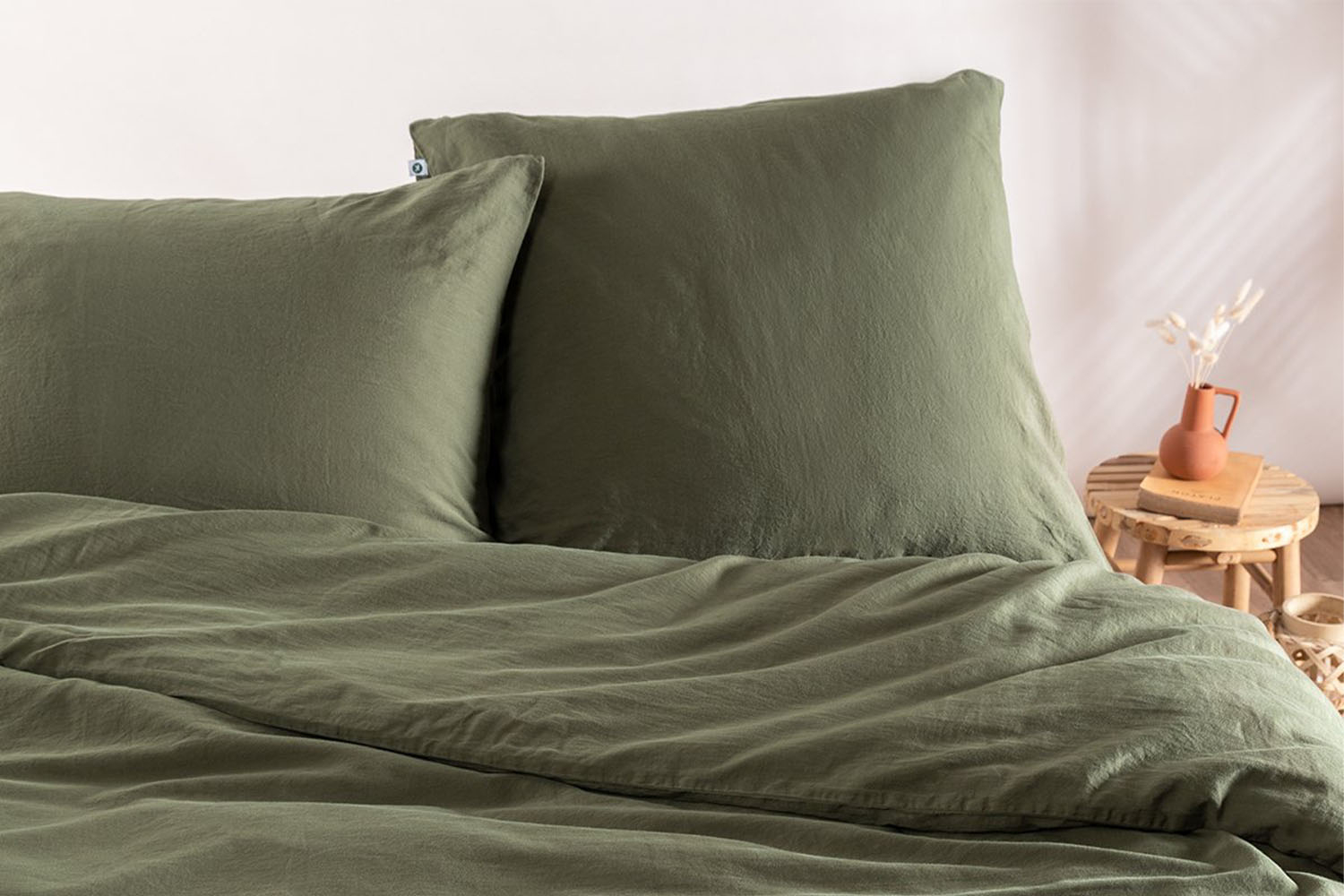 Taie d'oreiller en satin de coton bio lavé uni | Maison Aveni
