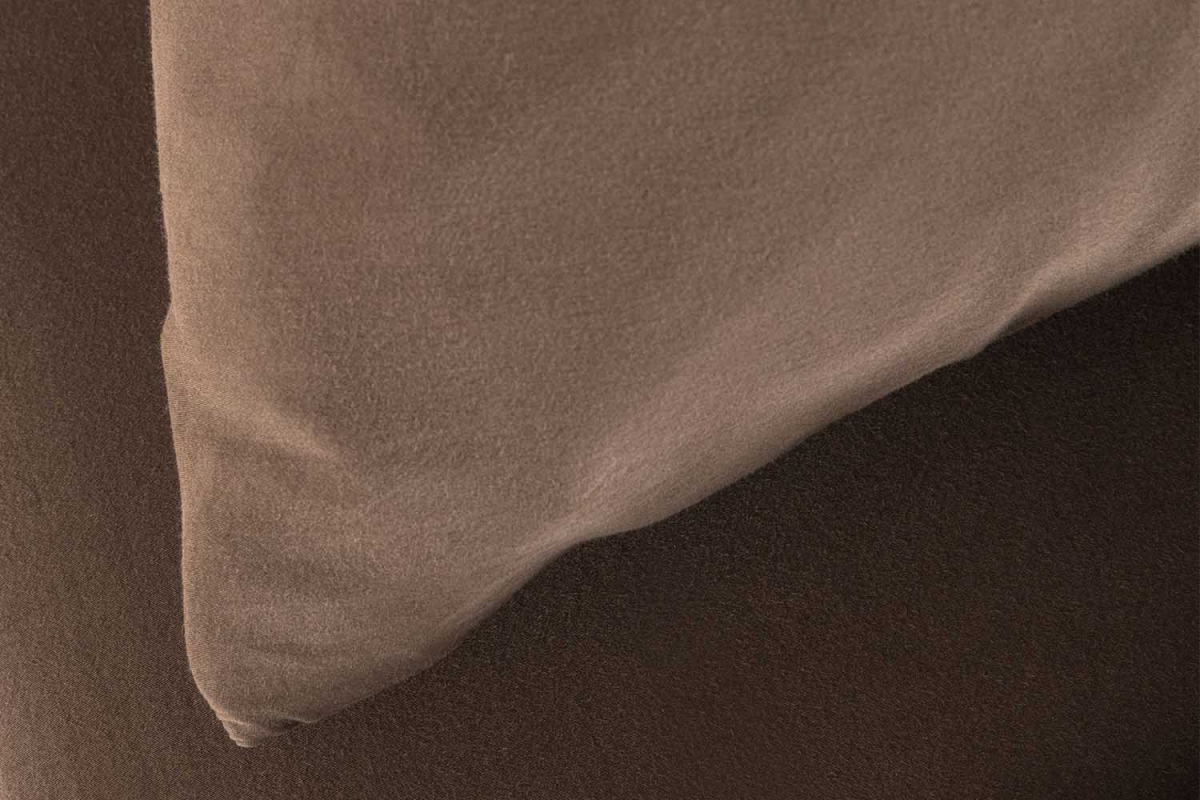 Taie d'oreiller en satin de coton bio lavé uni | Maison Aveni