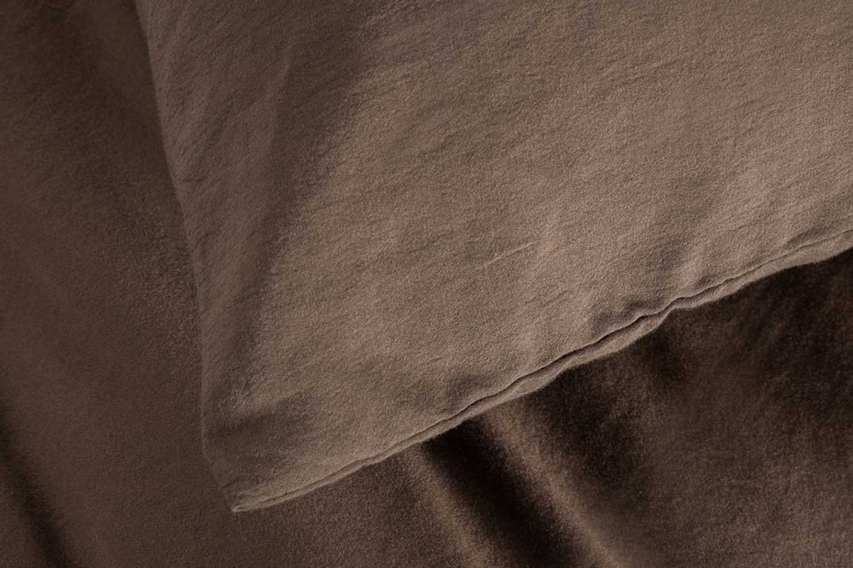 Taie d'oreiller en satin de coton bio lavé uni | Maison Aveni