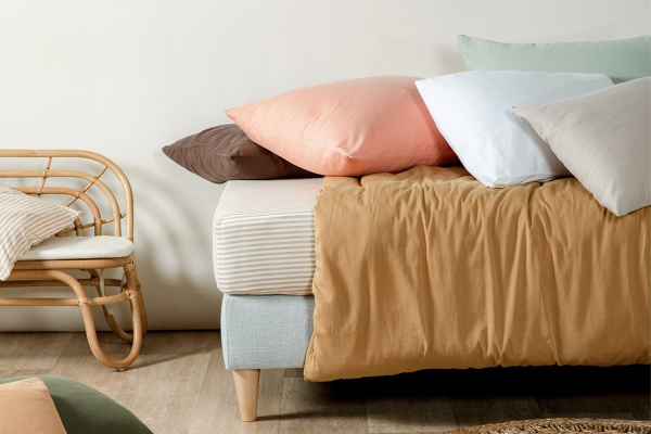 Taie d'oreiller en satin de coton bio lavé uni | Maison Aveni