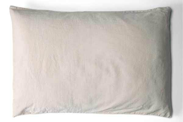 Taie d'oreiller en satin de coton bio lavé uni | Maison Aveni