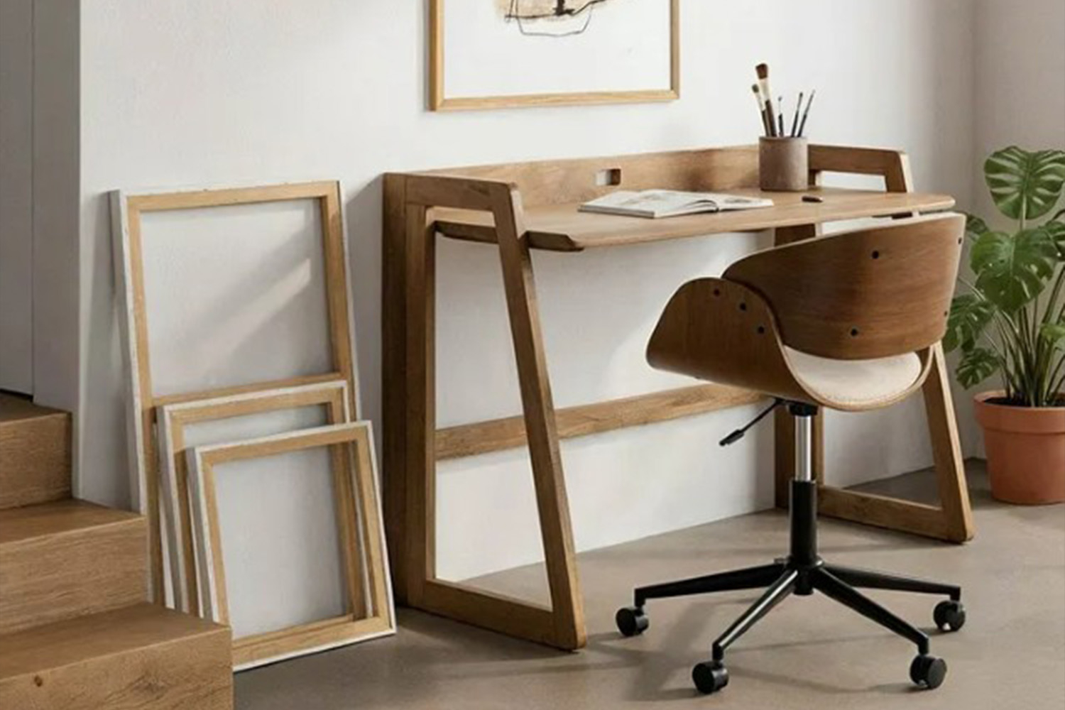 Holzschreibtisch Linea