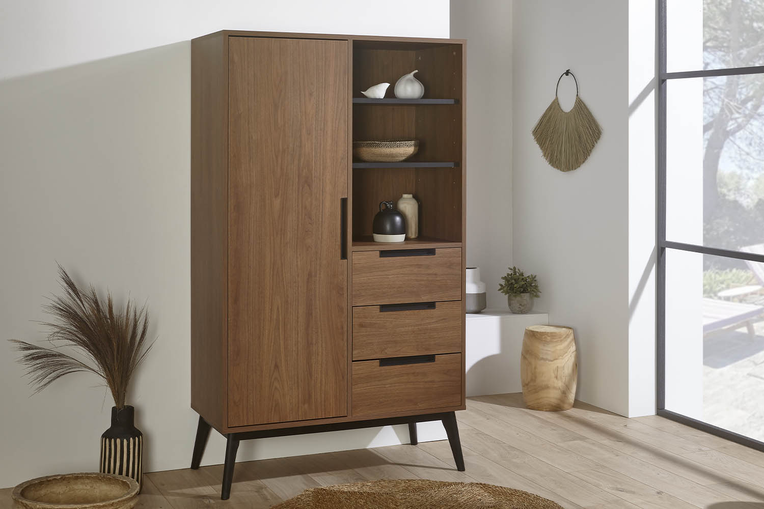 Houten kast Arles met 1 deur en 3 laden