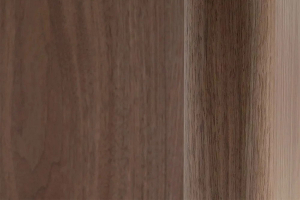 Table à manger Avora en bois et céramique – Matériaux nobles