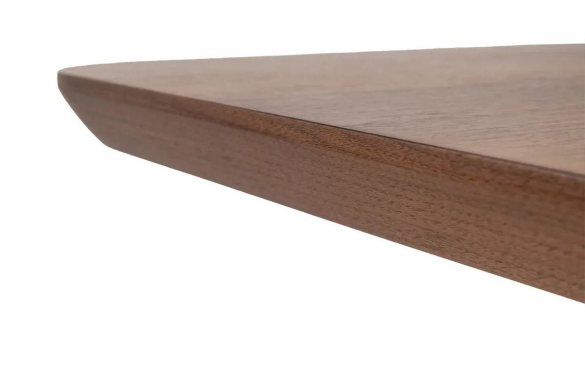 Table effet noyer et pieds métal 6-8 pers. pour salon raffiné