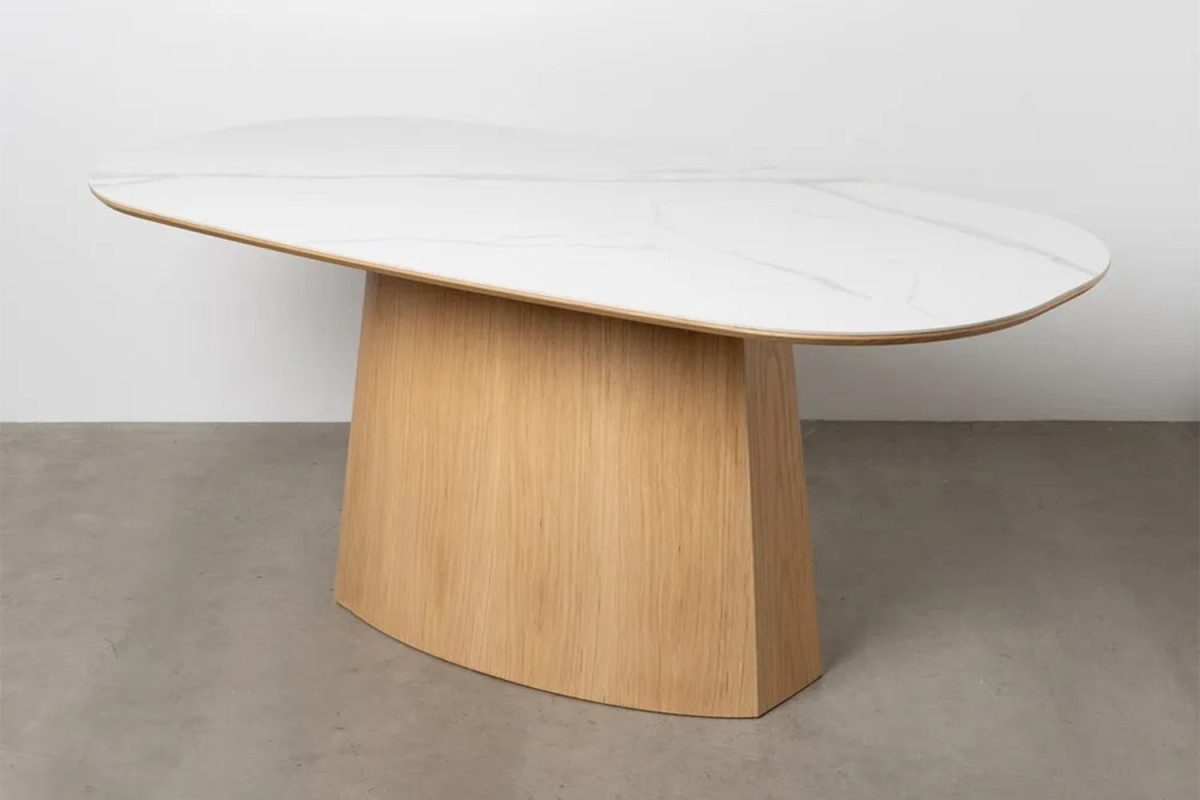 Table avec pied central en bois et céramique 6-8 pers. Lysandre – Design haut de gamme
