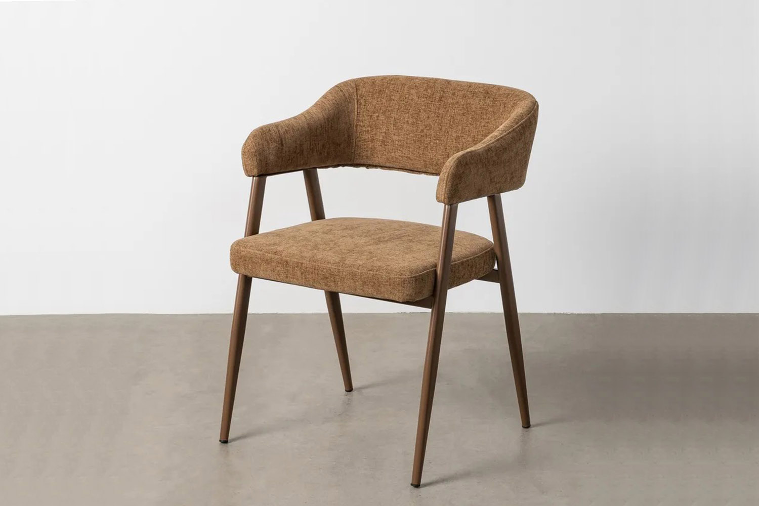 Chaise avec accoudoirs en tissu et pieds métal Néris