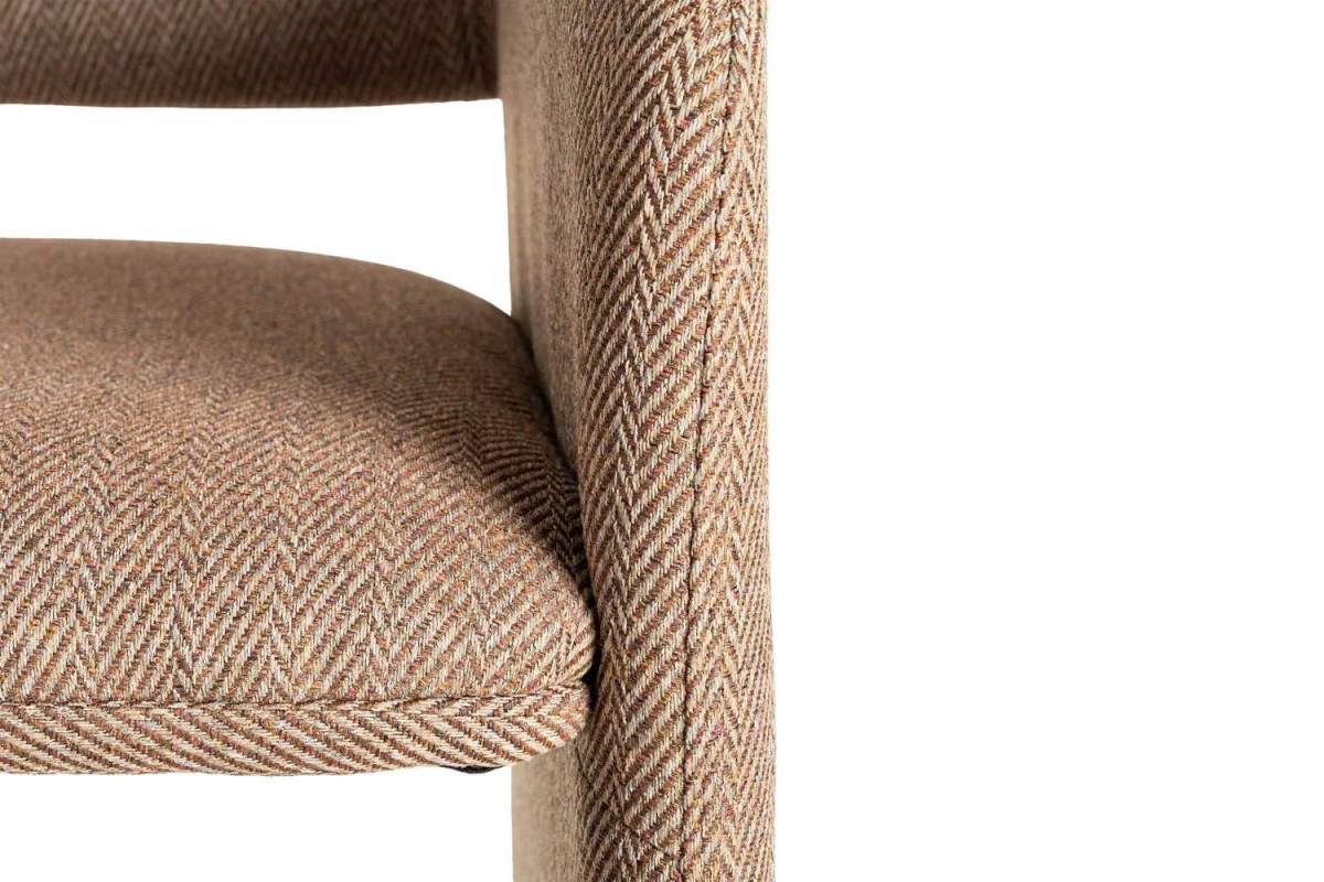 Chaise avec accoudoirs en tissu texturé Calem