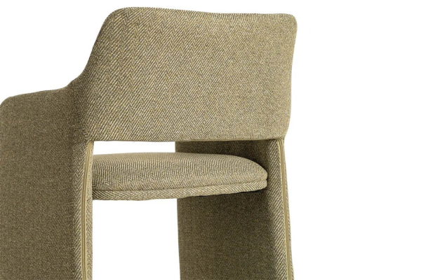 Chaise avec accoudoirs en tissu texturé Calem