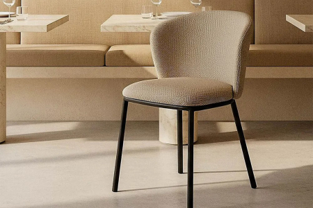 Chaise en tissu texturé et pieds métal Sorren