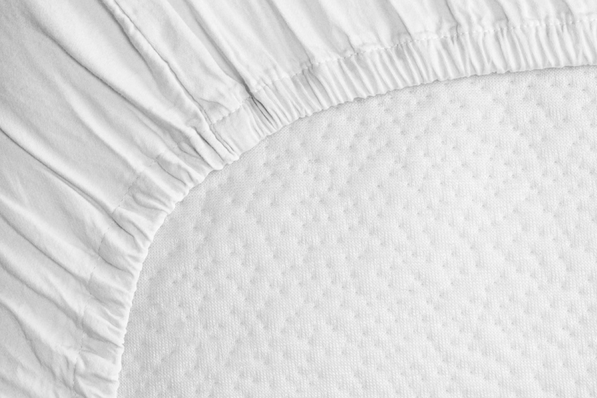 Drap housse satin de coton bio lavé uni | Maison Aveni