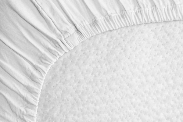 Drap housse satin de coton bio lavé uni | Maison Aveni