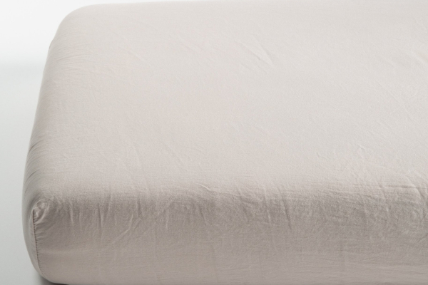 Drap housse satin de coton bio lavé uni | Maison Aveni