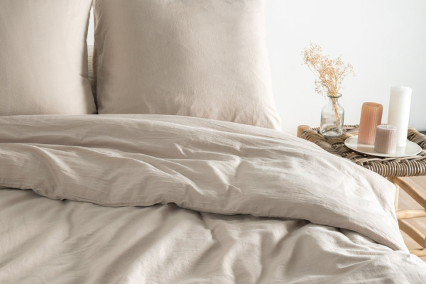Drap housse satin de coton bio lavé uni | Maison Aveni