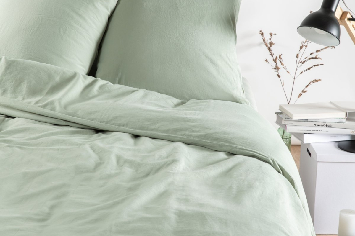 Drap housse satin de coton bio lavé uni | Maison Aveni