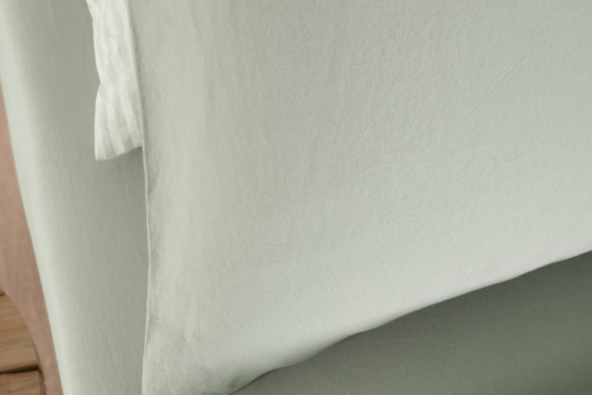 Drap housse satin de coton bio lavé uni | Maison Aveni