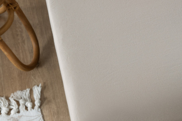 Drap housse satin de coton bio lavé uni | Maison Aveni