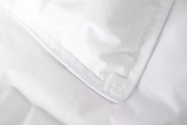 Couette premium en duvet et plumes | Maison Aveni