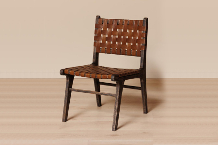 Chaise en manguier massif et cuir tressé Olva