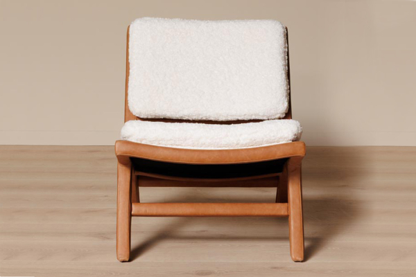 Fauteuil en bois cuir et bouclette Elora