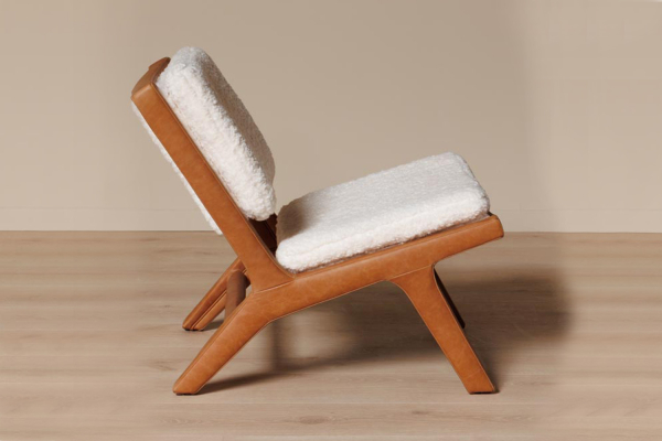 Fauteuil en bois cuir et bouclette Elora