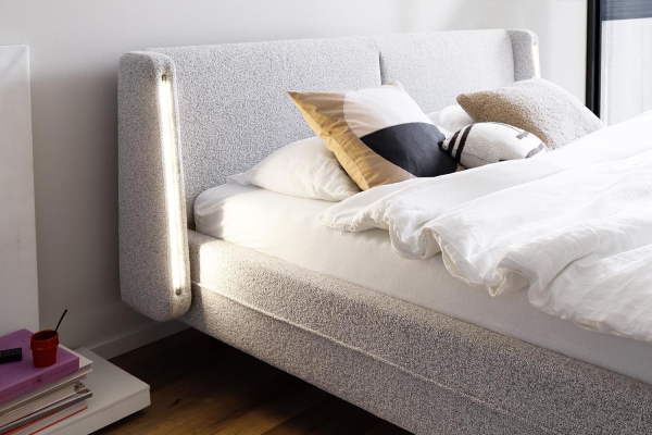Lit avec tête de lit en tissu avec éclairage intégré Lumea