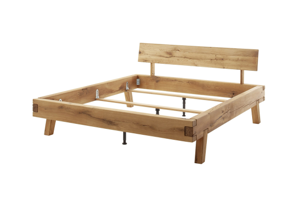 Lit en chêne massif Melor : élégance naturelle et solidité