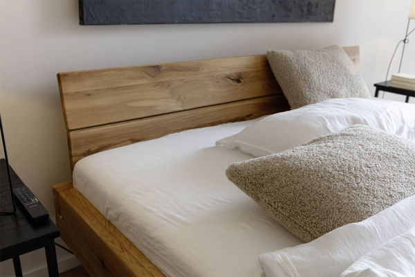 Lit en chêne massif au style contemporain - Bois certifié