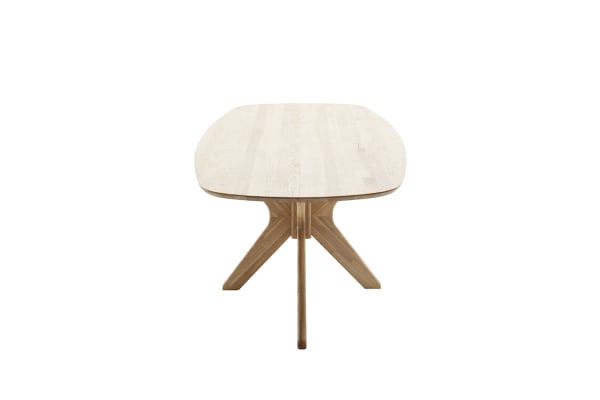 Jacob solid oak table with star-shaped base – Elegance and design