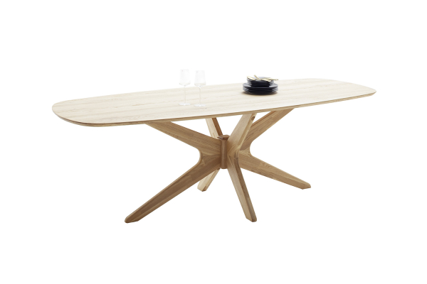 Table en chêne massif avec pieds étoile Jacob – Élégance et design