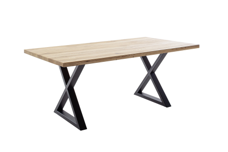 Table en chêne massif et pieds X en acier | Élégance & robustesse