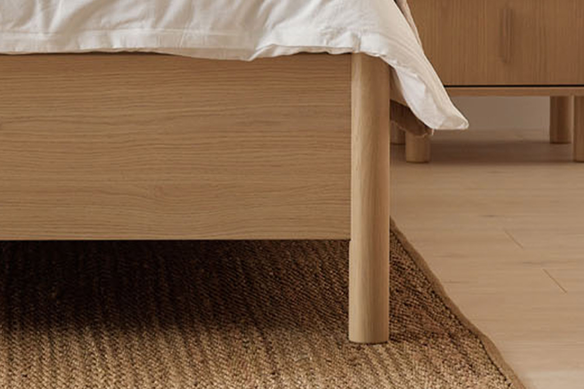 Lit coffre avec tête de lit inclinée Naya – Design, confort et espace