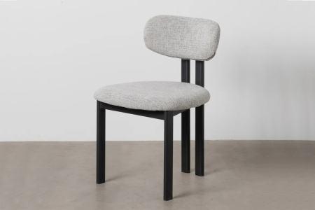Chaise Maïa en tissu déperlant et pieds acier