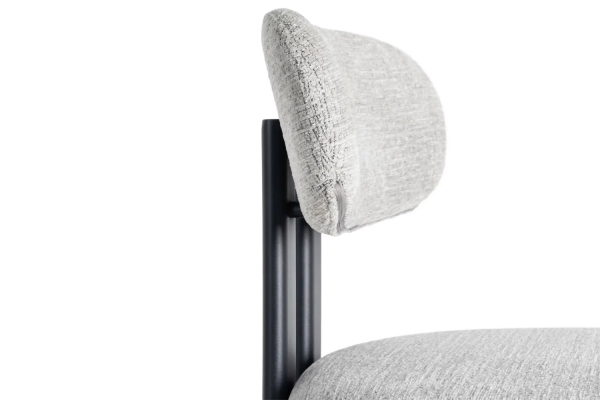 Chaise Maïa en tissu déperlant et pieds acier