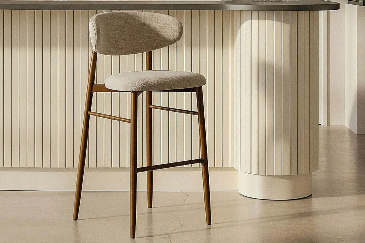 Tabouret haut 75 cm en tissu et pieds métal Milo – Design moderne