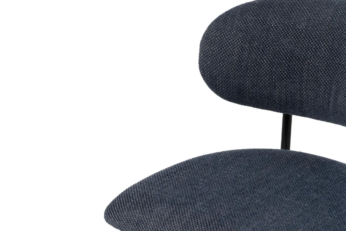 Chaise en tissu avec dossier bois et pieds métal Livia