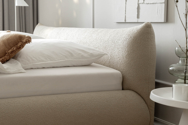 Lit coffre Livia – Lit premium avec tête de lit en tissu bouclette