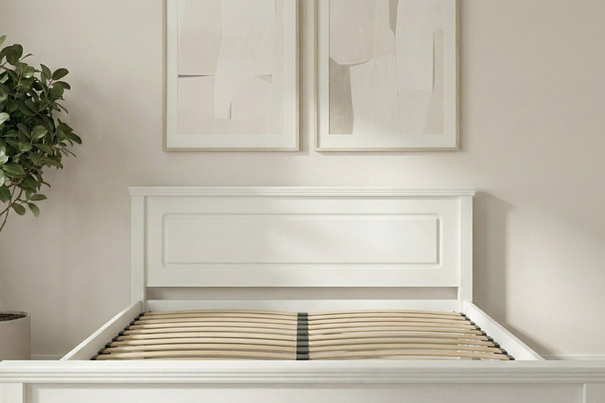 Lit en bois avec tête de lit blanc – Élégance et solidité durable