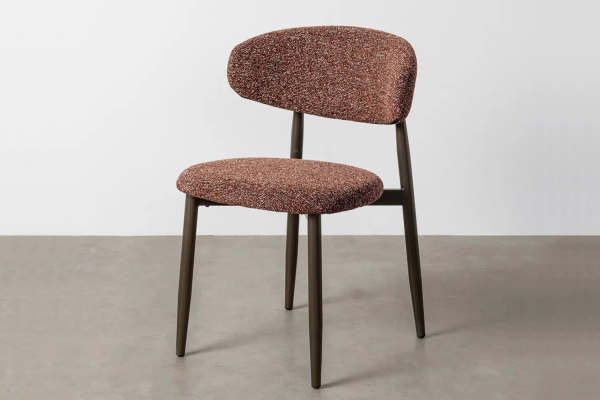 Chaise en tissu texturé et pieds métal Milo – Élégance et style