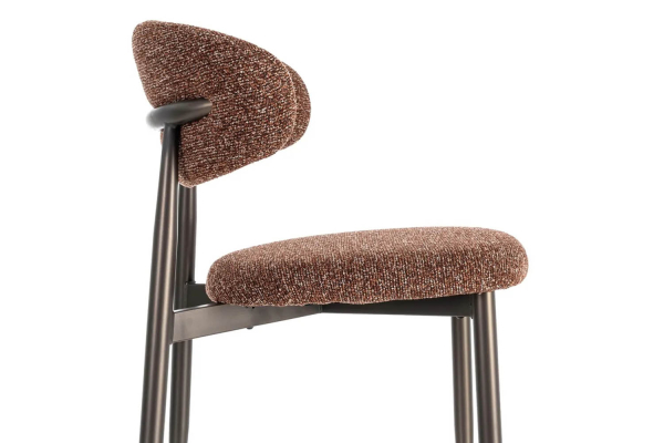 Chaise en tissu texturé et pieds métal Milo – Élégance et style