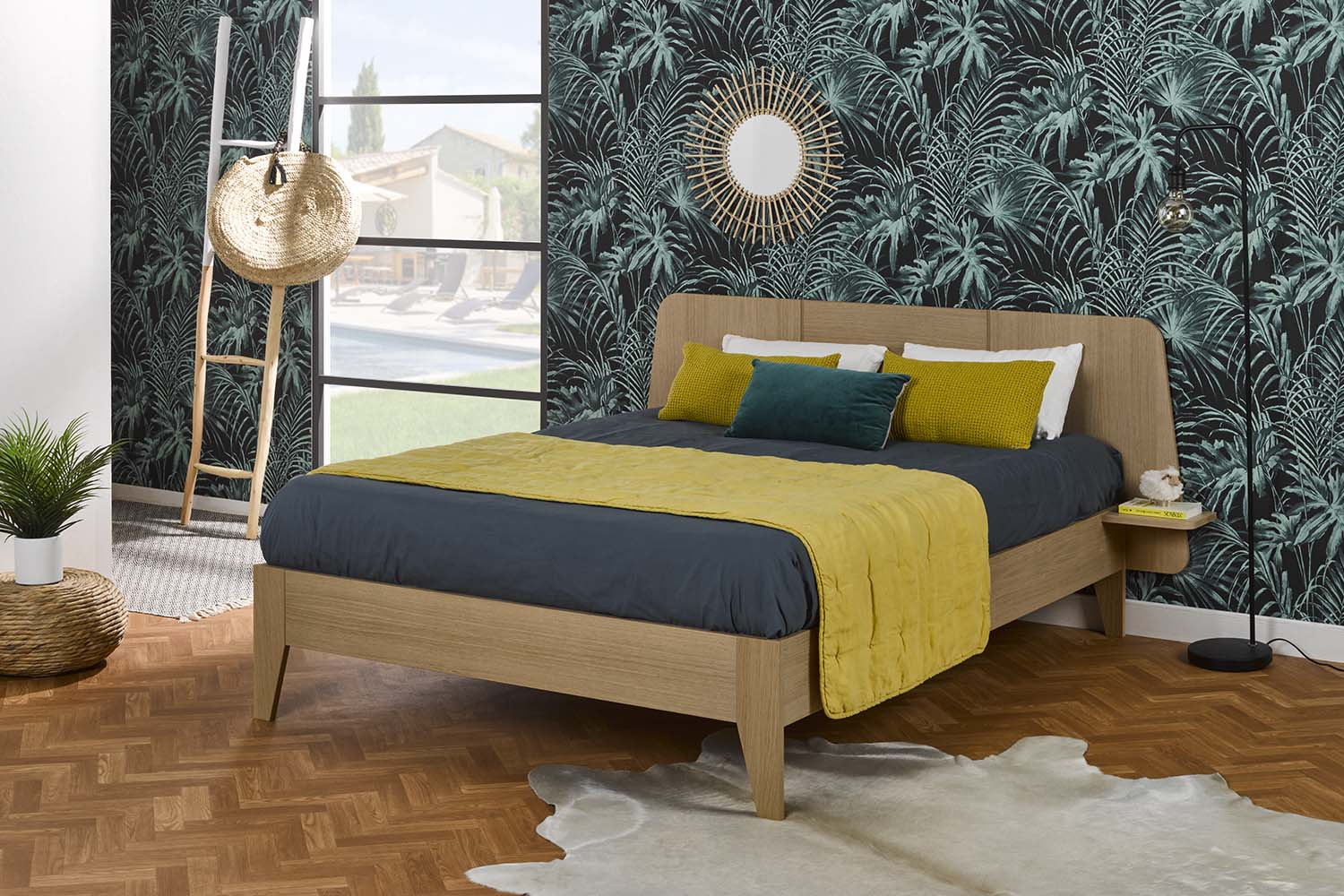 Lit en bois avec tables de chevet Maé