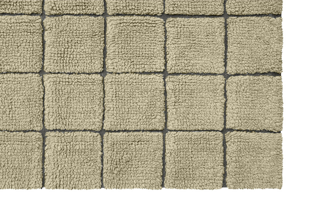 Tapis en laine Mosaic : le tapis de couloir graphique de Lorena Canals