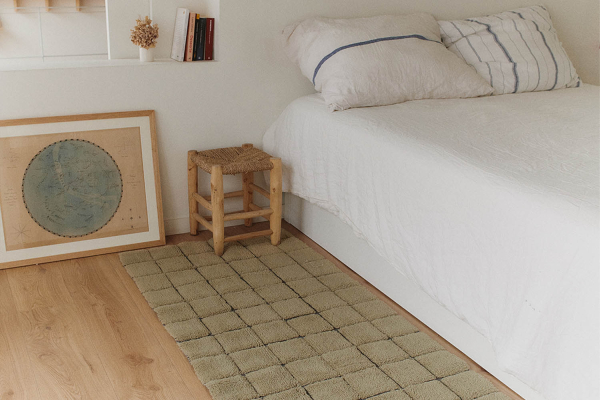 Tapis en laine Mosaic : le tapis de couloir graphique de Lorena Canals