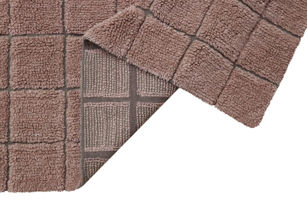 Tapis en laine Mosaic : le tapis de couloir graphique de Lorena Canals