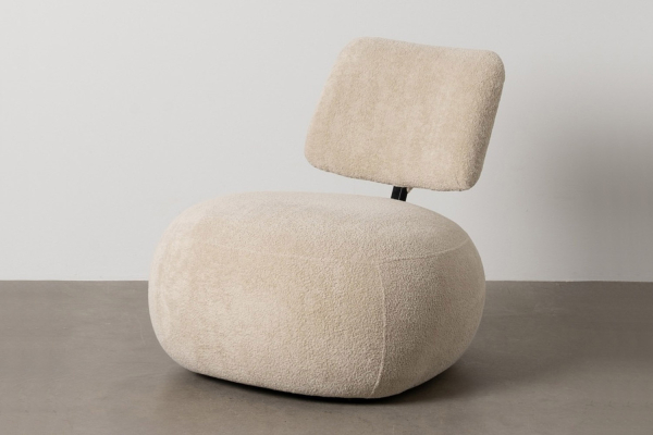 Fauteuil Oréa | Tissu crème et design enveloppant