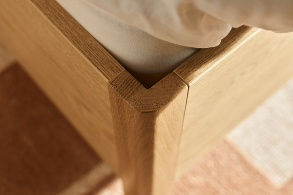 Lit coffre avec tête de lit tissu Alba
