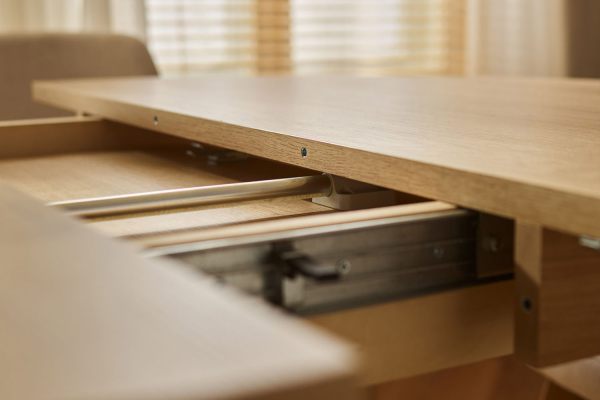Table ronde extensible 4-6 pers.  en chêne Alba
