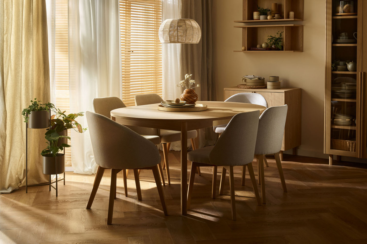 Table ronde extensible 4-6 pers.  en chêne Alba