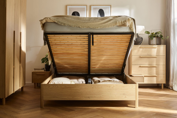 Lit coffre avec tête de lit tissu Alba