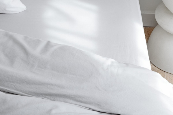 Drap housse pur coton bio uni | Maison Aveni